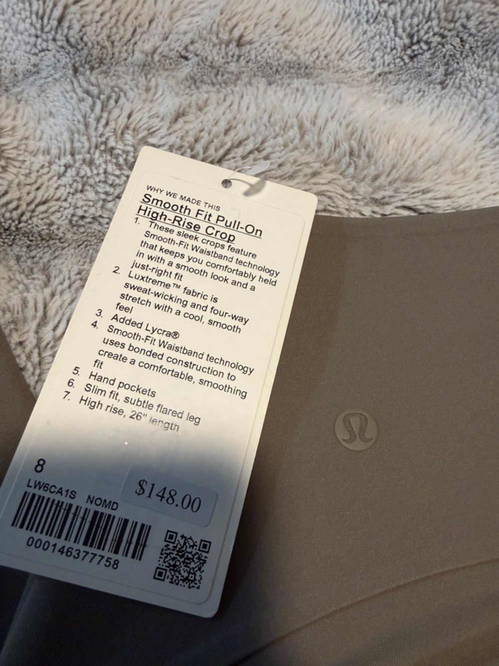 NWT Lululemon Smooth Fit Pull-On High-Rise Crop pants. Size 8 - Picture 3 of 3